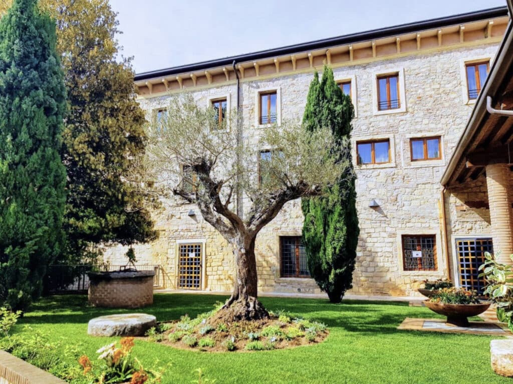 Garden View of the Verona Youth Hostel
